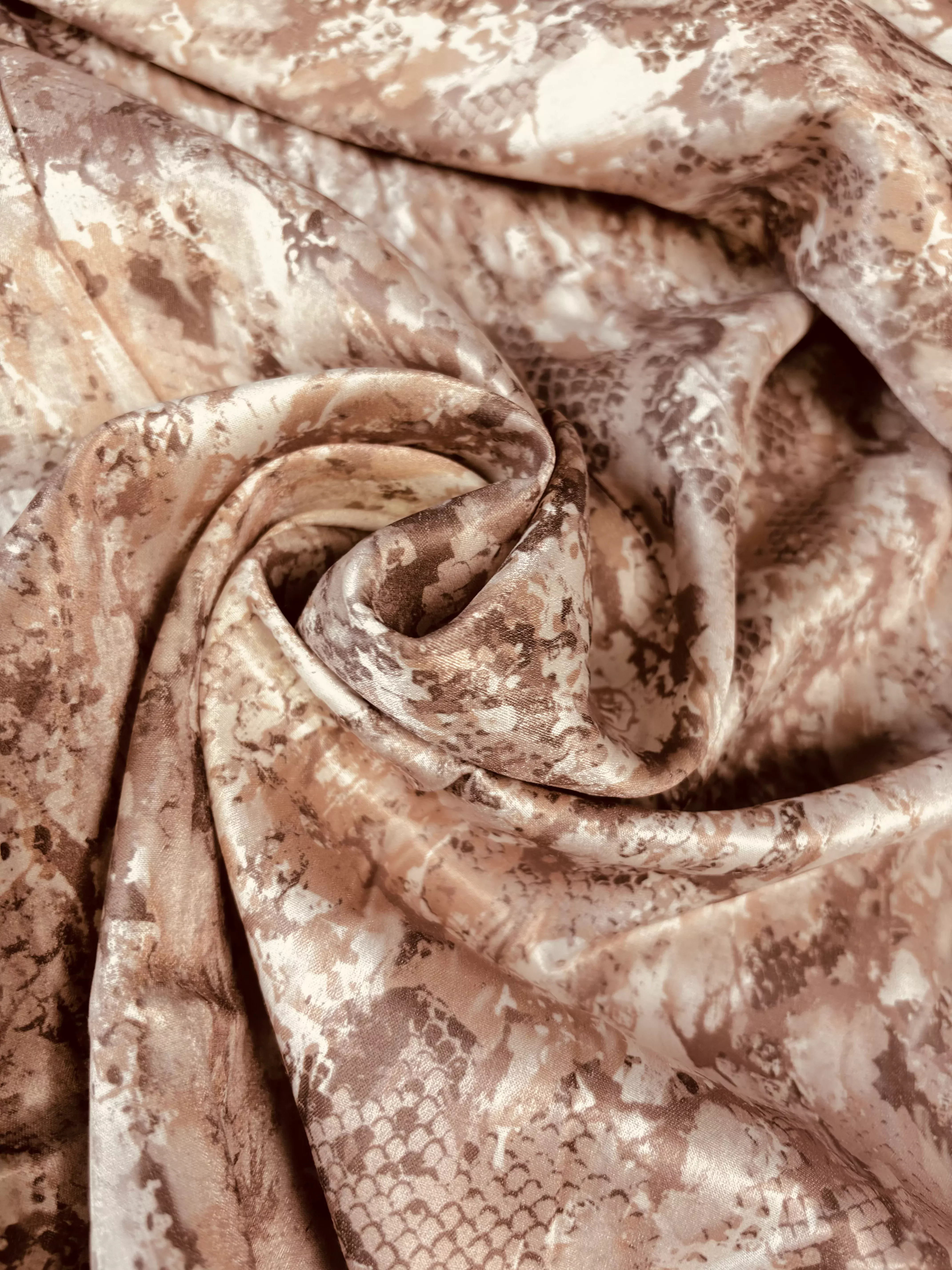 Beige Design | Rayon