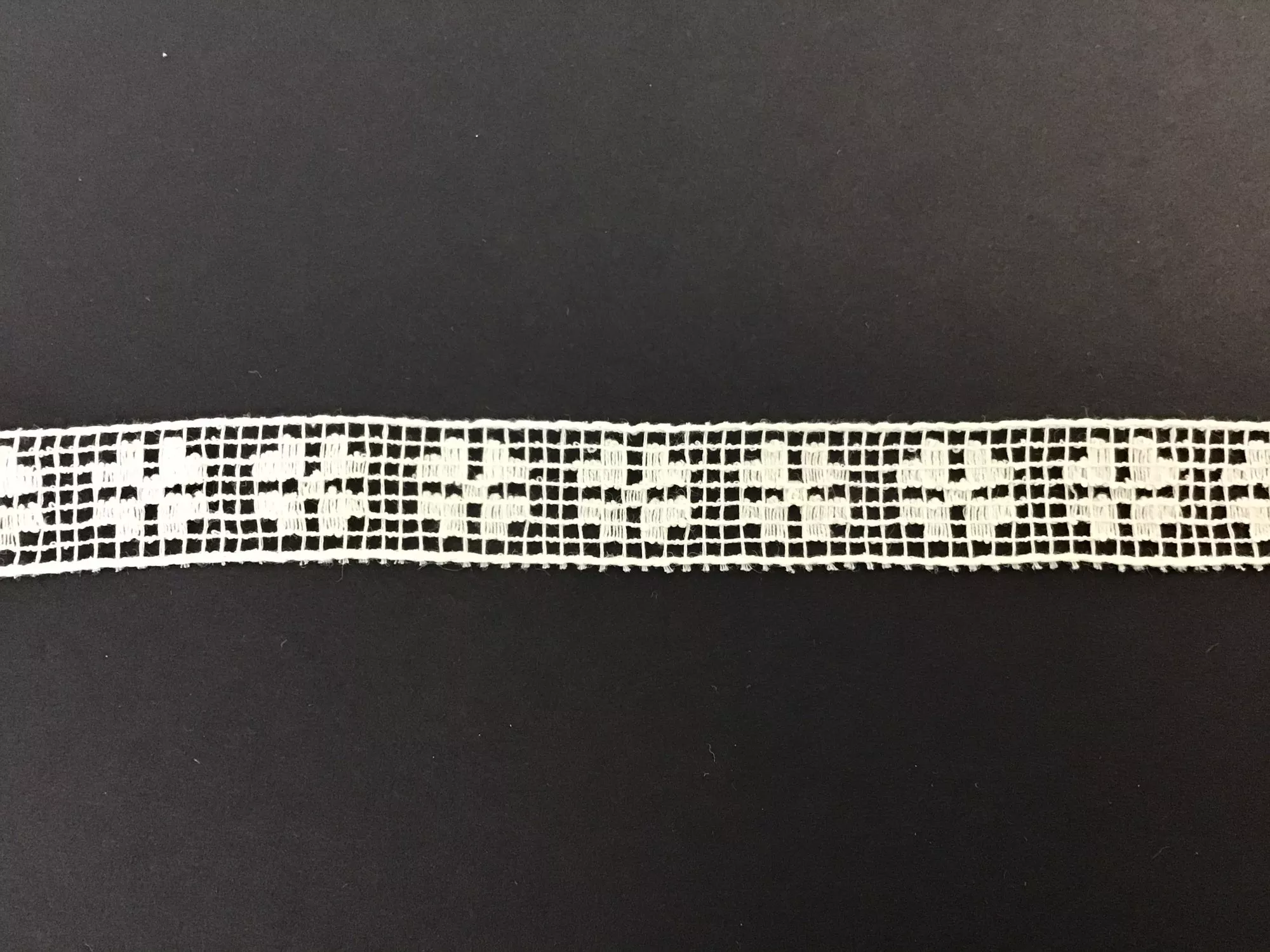 Cluney Lace Insertion .5 Inch Ecru 6054-12