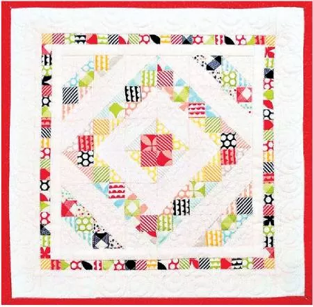 Cut Loose Press Around the Square Mini Quilt