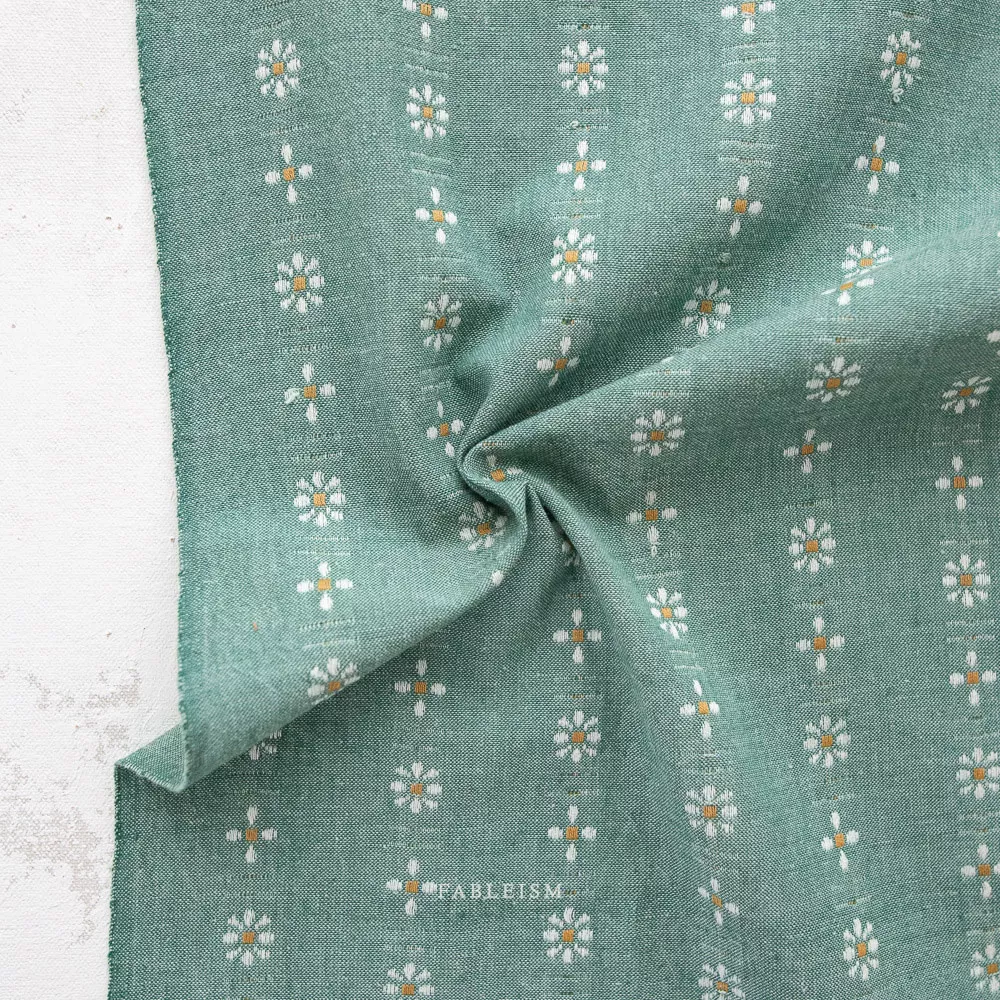 Forest Forage, Daisies in Spring, Fabric Half-Yards
