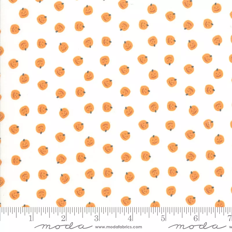 Ghouls Goodies Pumpkin Toss Cream