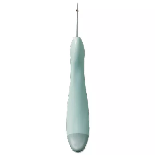 Grip Fit Seam Ripper by Clover